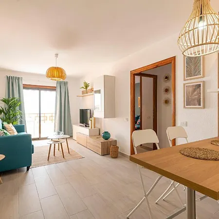 아파트 Elegant With Ocean Views 칸델라리아