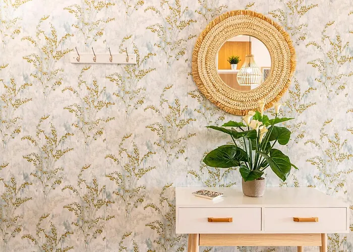 Elegant With Ocean Views Daire